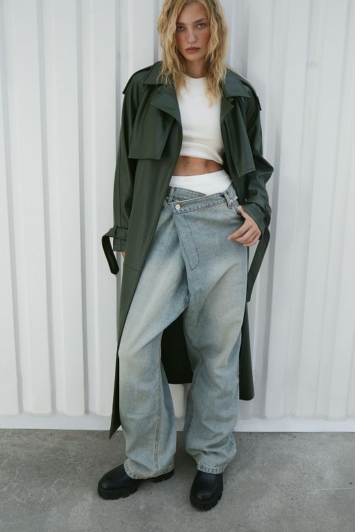 Trencz maxi z eko-skóry na zamszu ciemnozielony