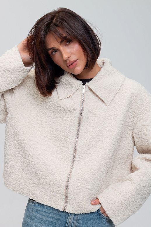 Kurtka futrzana mleczna